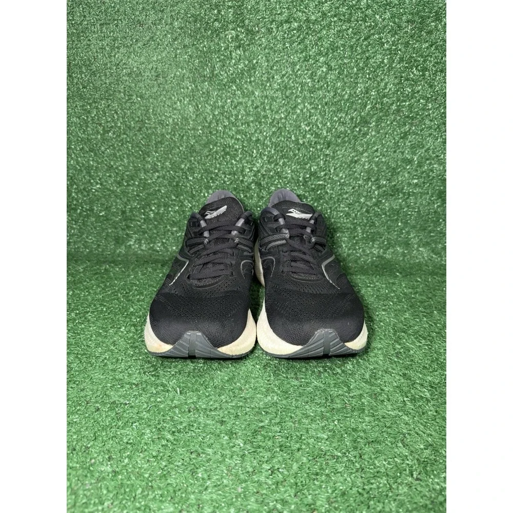 Saucony Triumph 20 Women Size 10 Wide Black White Running Shoes Comfort Sneakers